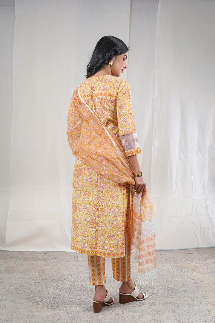 Aarushi – Block Floral Print Premium Cotton 3 Piece Suit Set in Yellow Color, Amba Collection – Ethnic Wear