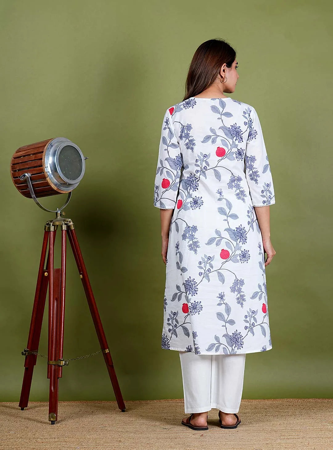Anika – Floral Print Mul Cotton 2 Piece Kurta Set in White Color, Amba Collection – Ethnic Wear
