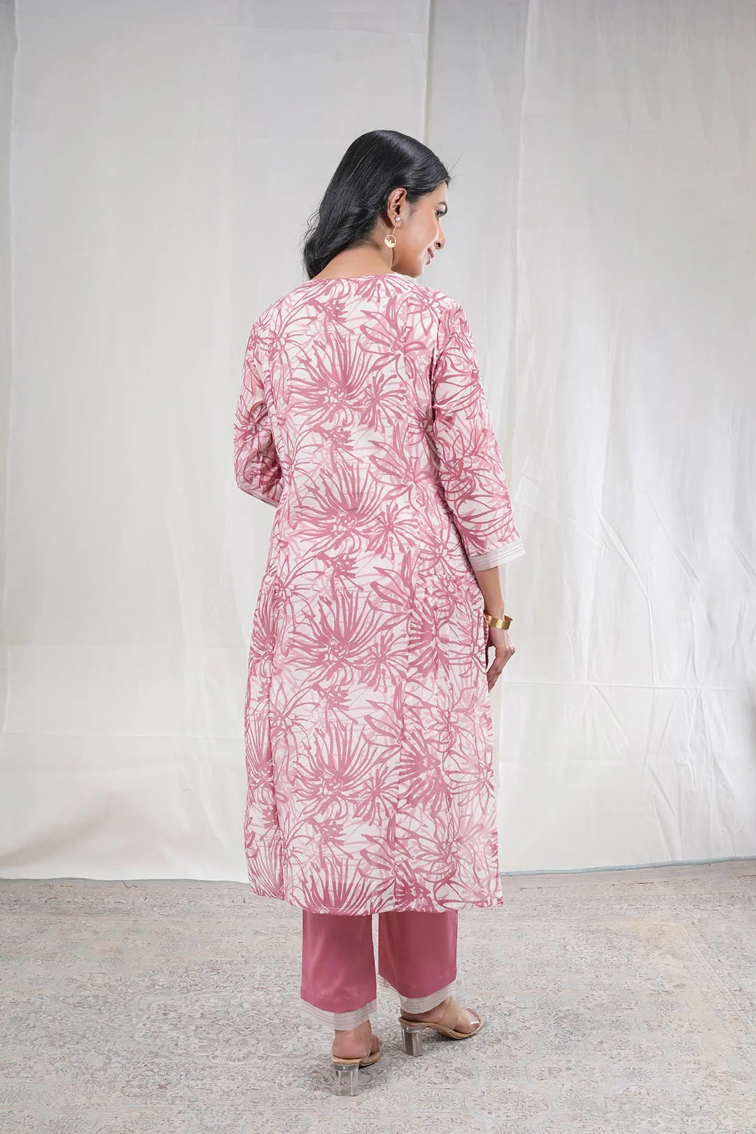 Yamika – Floral Print Mul Chanderi 2 Piece Kurta Set in Pink Color Phalak Collection – Indian Wear