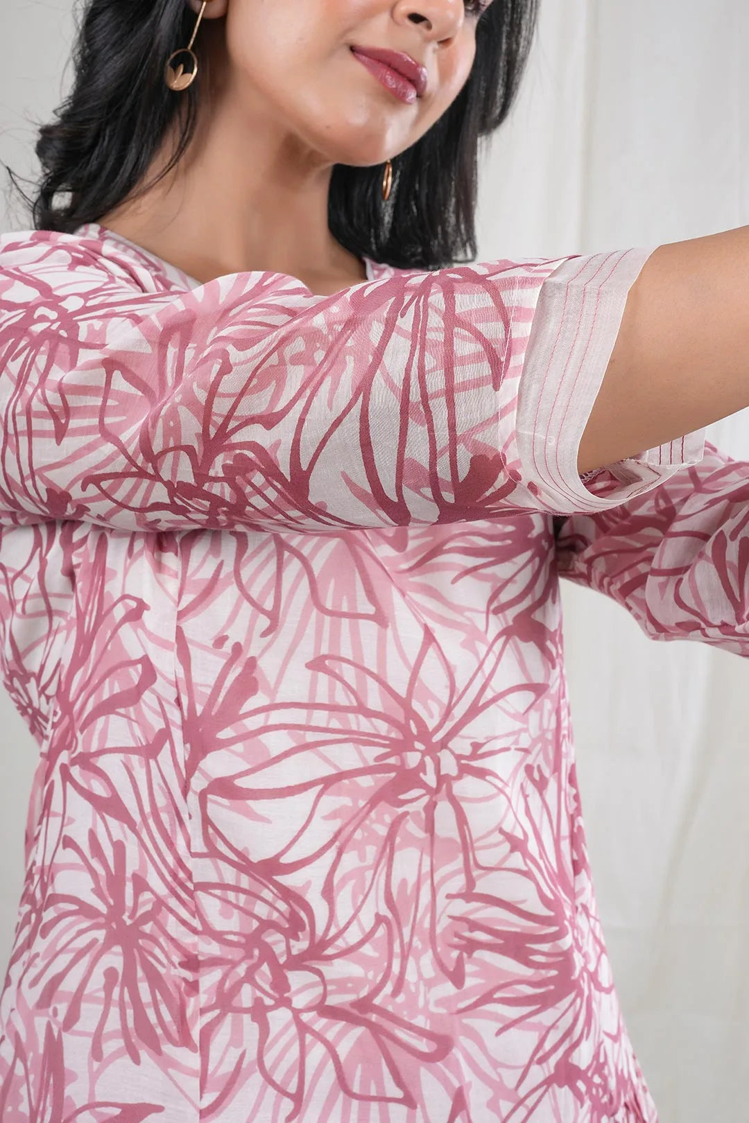 Yamika – Floral Print Mul Chanderi 2 Piece Kurta Set in Pink Color Phalak Collection – Indian Wear