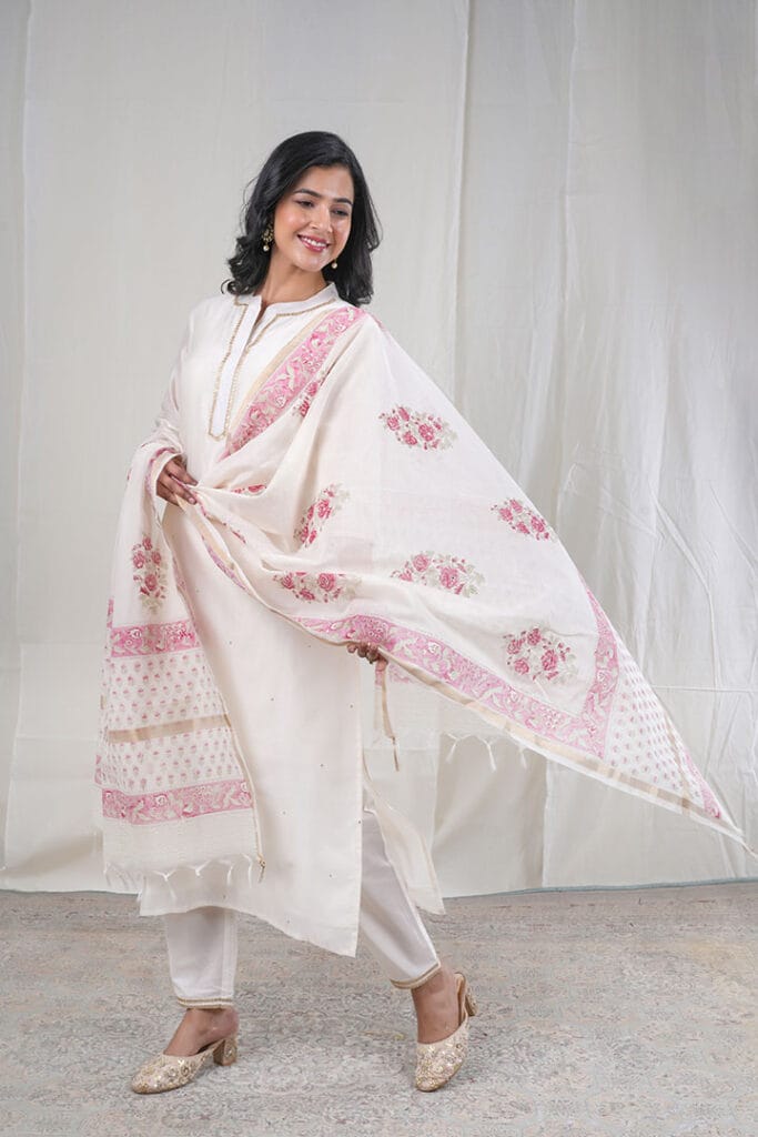 Everyday Elegance: How to Style Pure Cotton Kurta Sets for Office and Casual Wear